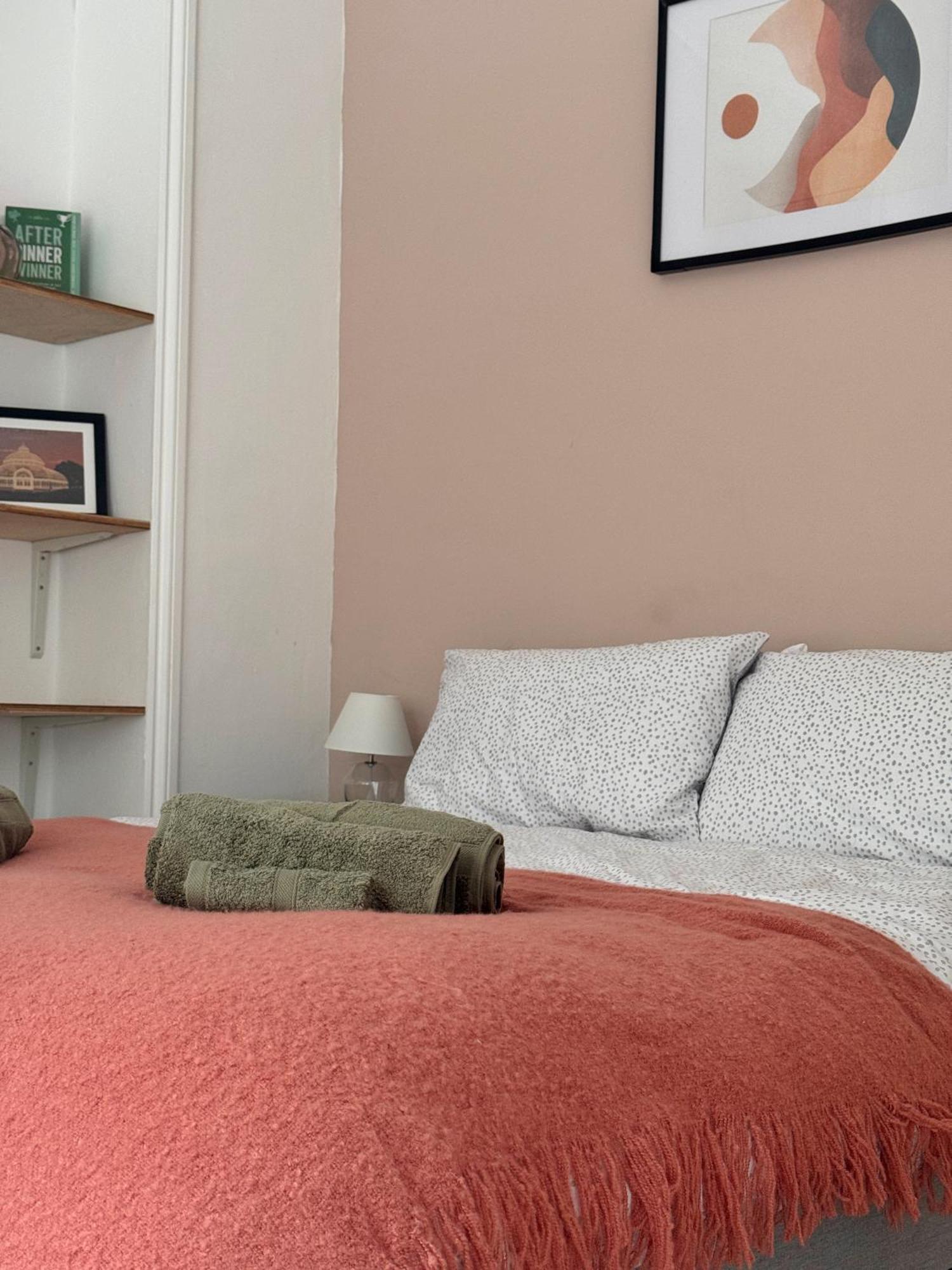 Quaint Apartment In Central Brighton - Sleeps 2 To 6 Kültér fotó