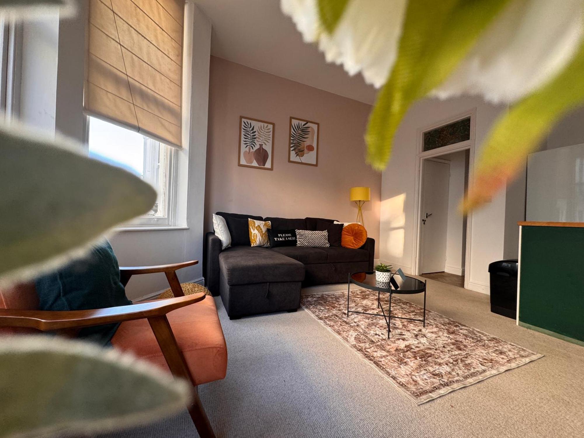 Quaint Apartment In Central Brighton - Sleeps 2 To 6 Kültér fotó